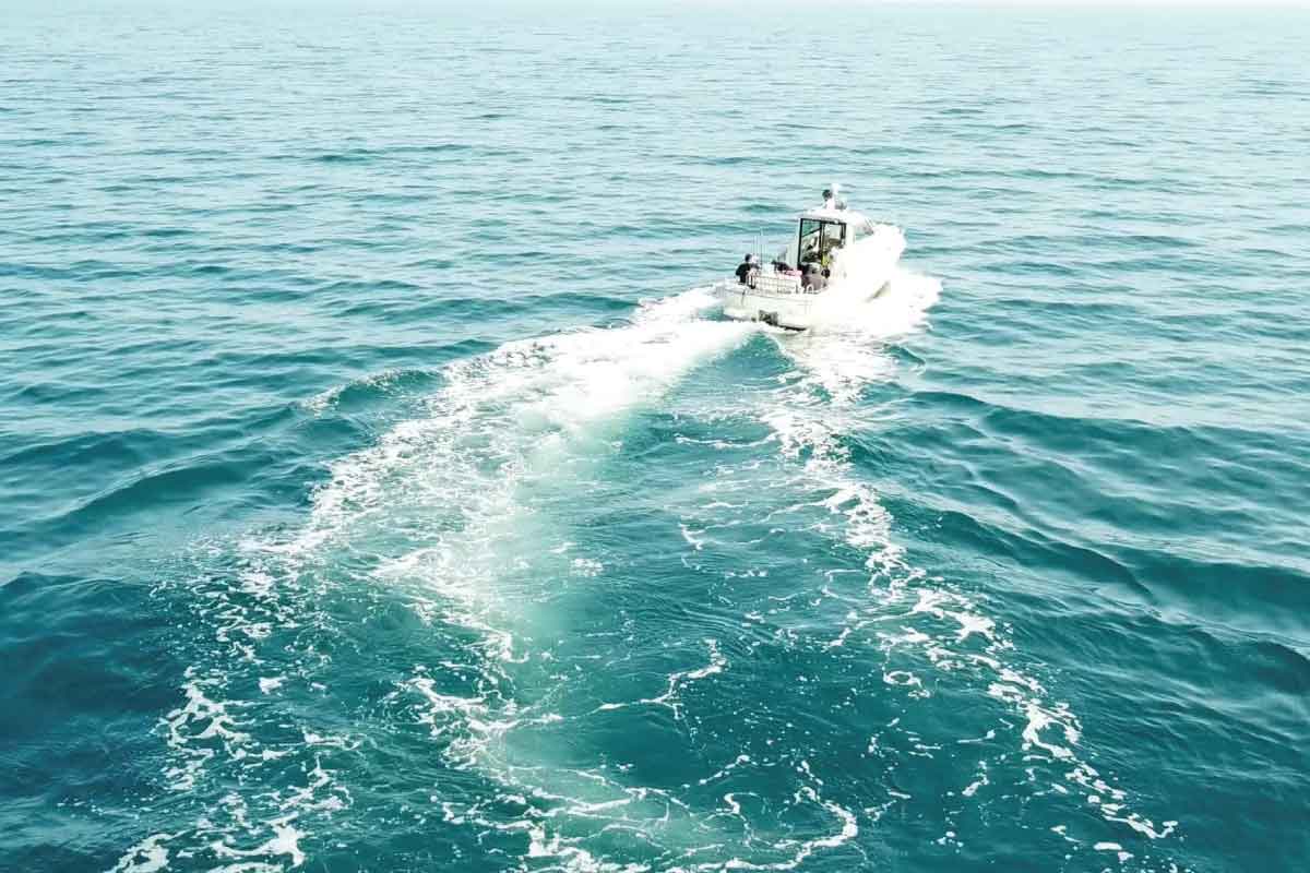 酒田遊漁船 はっぴー丸 出航